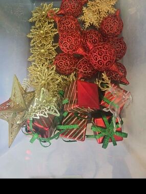 Source Unknown Red and Gold Holiday Ornament Collection